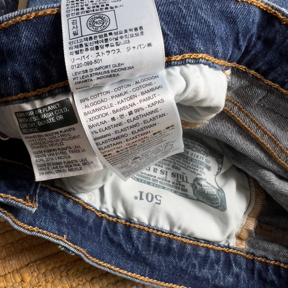 Levi's® Premium 501® Women’s Shorts - Picture 11 of 16